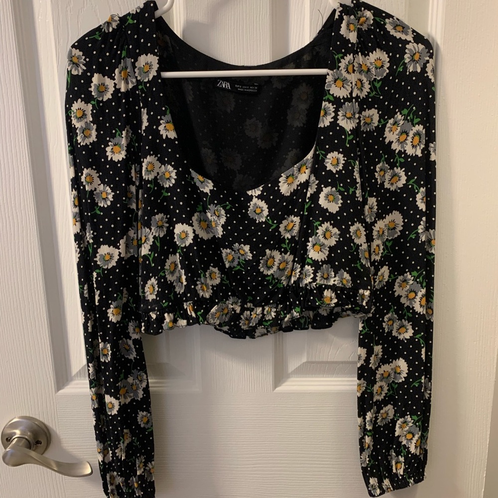 Long sleeve crop